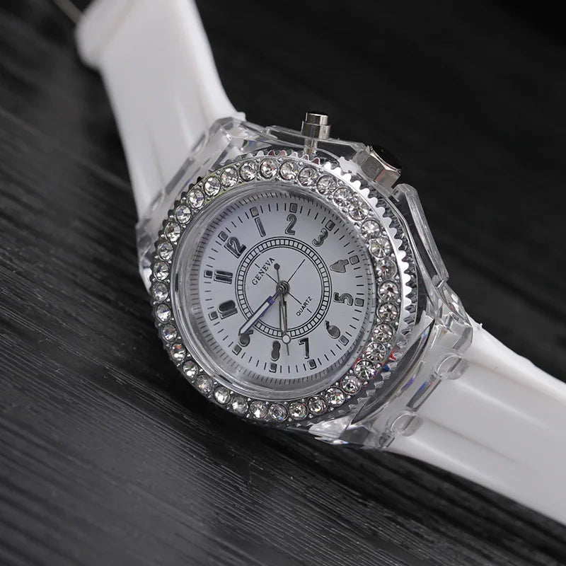 led Flash Luminous Watch Personality trends students lovers jellies woman men's watches 7 color light WristWatch bayan kol saati