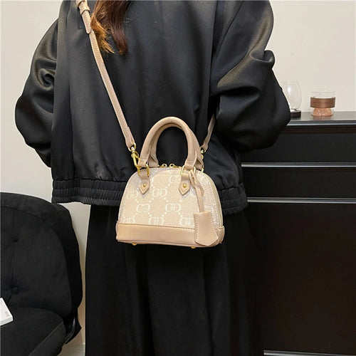 High-Quality Ladies Shoulder Bag, Stylish Leather Handbags For Women Featuring Famous Designer Elegant Details