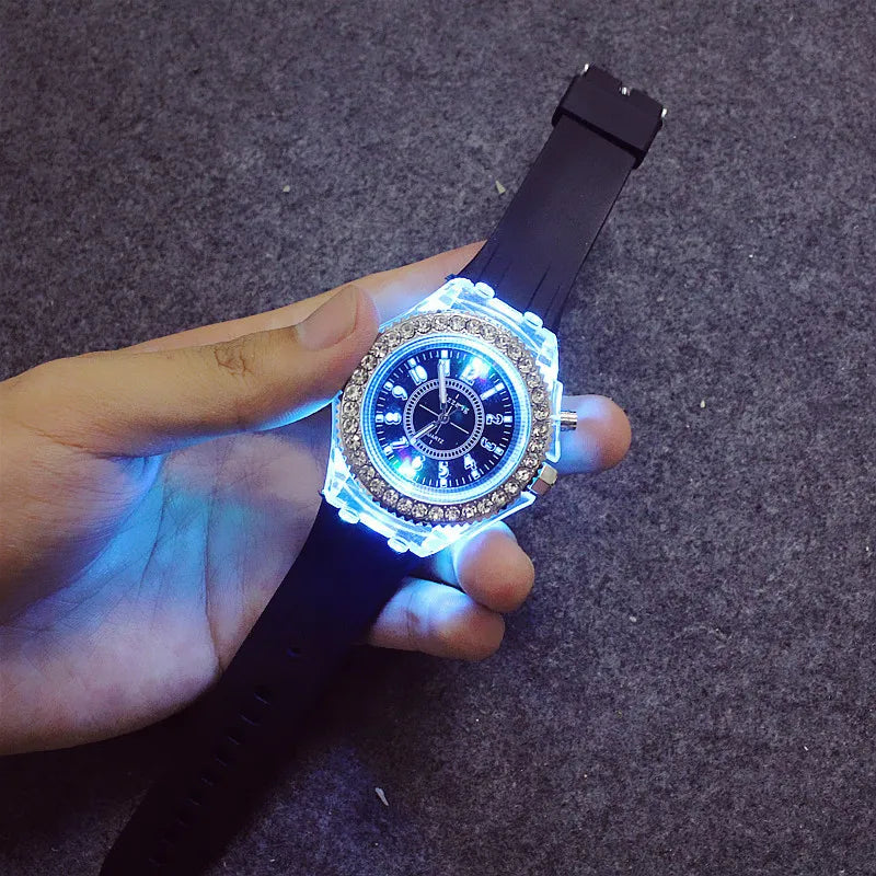 led Flash Luminous Watch Personality trends students lovers jellies woman men's watches 7 color light WristWatch bayan kol saati