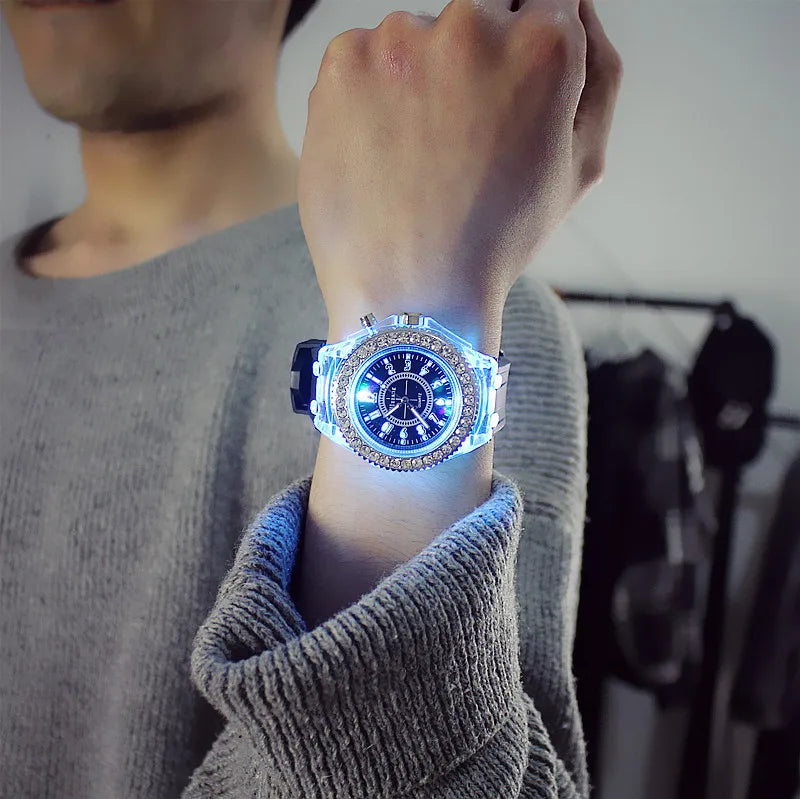 led Flash Luminous Watch Personality trends students lovers jellies woman men's watches 7 color light WristWatch bayan kol saati