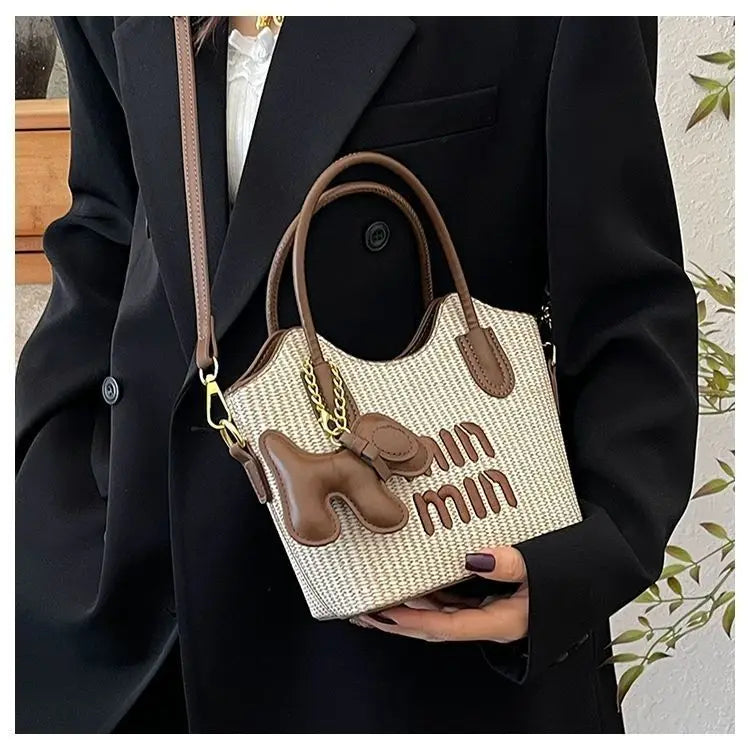 2025 New Designers' Bags - Popular Knitted Bags for Ladies, Casual and Versatile Beach Carry-Along Handbags and Tote Bags