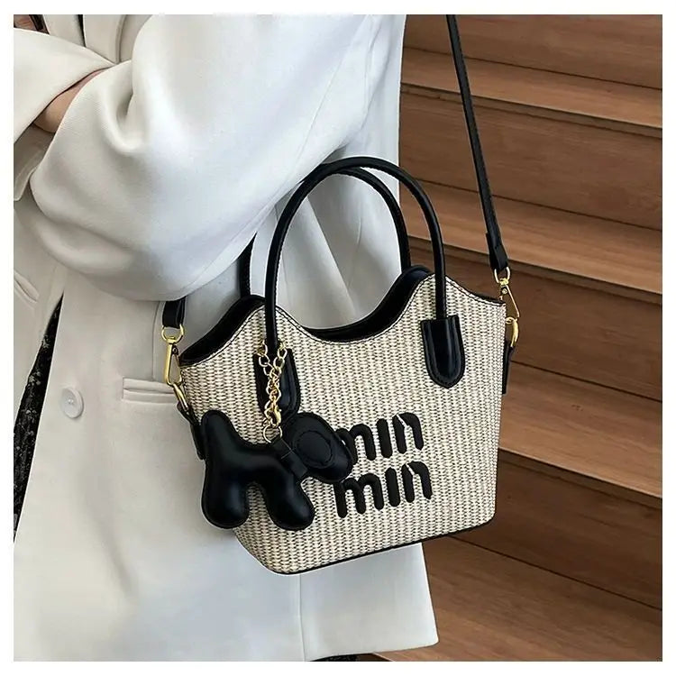 2025 New Designers' Bags - Popular Knitted Bags for Ladies, Casual and Versatile Beach Carry-Along Handbags and Tote Bags