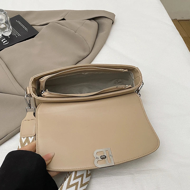 Stylish Ladies Tote Bags, Genuine Leather Handbag for Women with Popular Classic Elegant Designer Inspiration