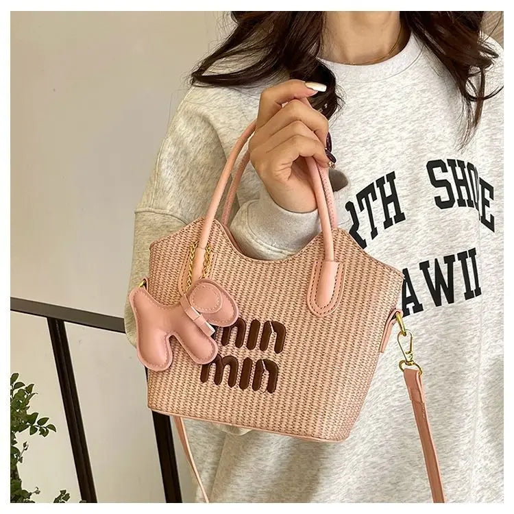 2025 New Designers' Bags - Popular Knitted Bags for Ladies, Casual and Versatile Beach Carry-Along Handbags and Tote Bags