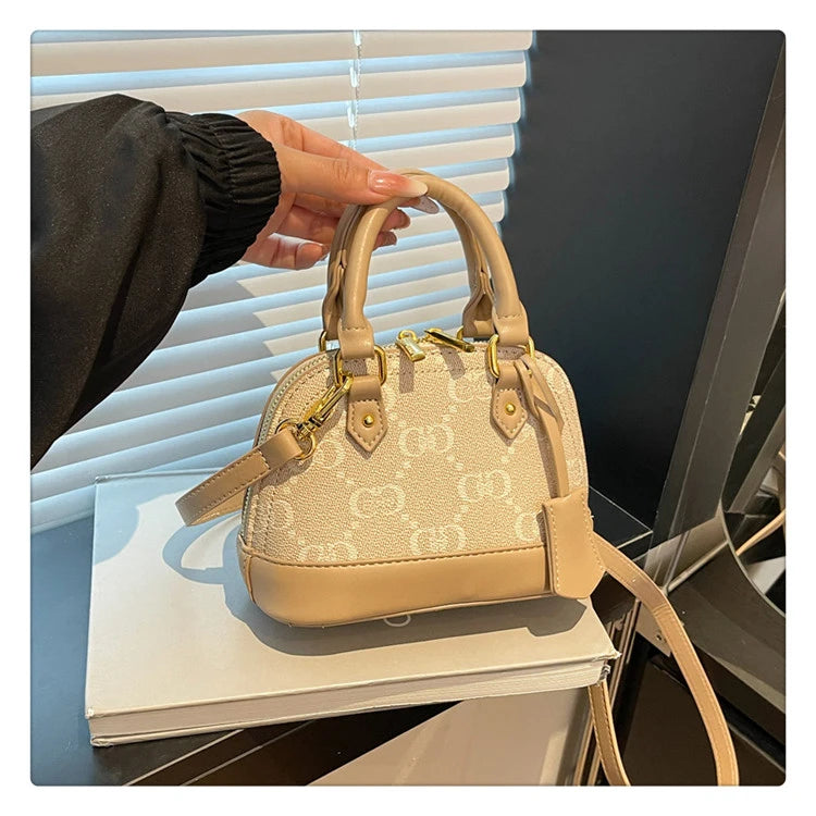 High-Quality Ladies Shoulder Bag, Stylish Leather Handbags For Women Featuring Famous Designer Elegant Details
