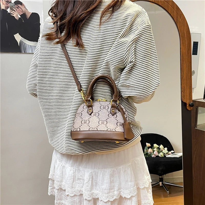 High-Quality Ladies Shoulder Bag, Stylish Leather Handbags For Women Featuring Famous Designer Elegant Details